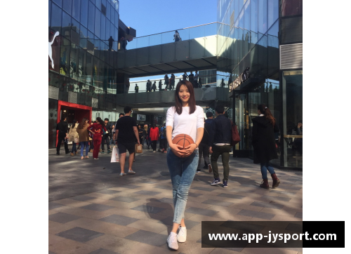 CCTV NBA最前线:全面解读赛季精彩瞬间与球员动态 CCTV NBA最前线:全面解读赛季精彩瞬间与球员动态